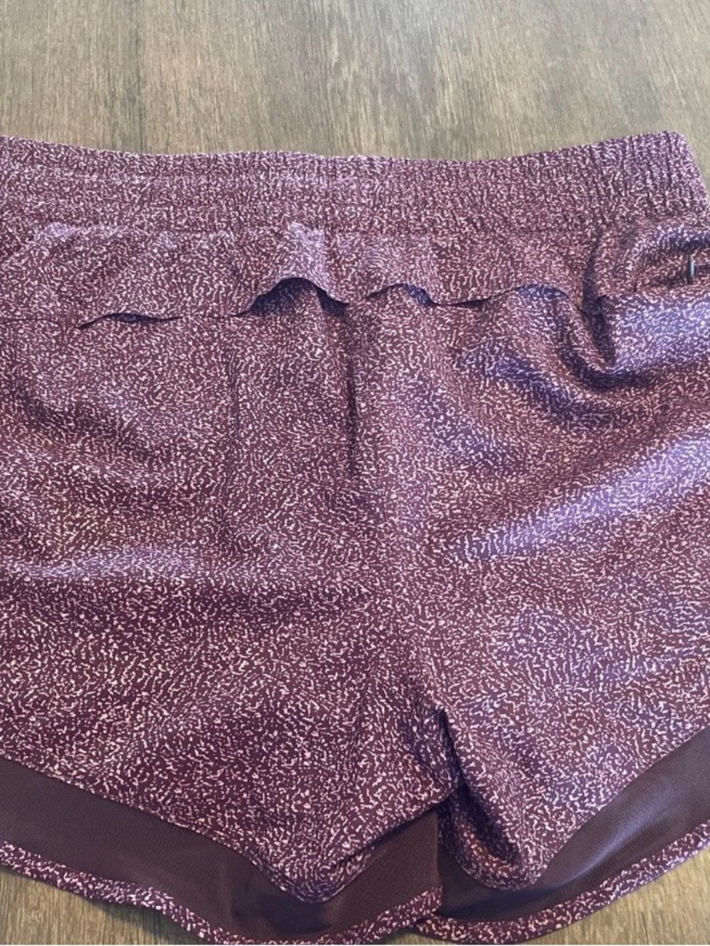Athleta Shorts Womens Small S Printed Mesh Racer Run Short Violet Static - Picture 2 of 5